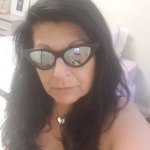 Meet your Posher, Cora